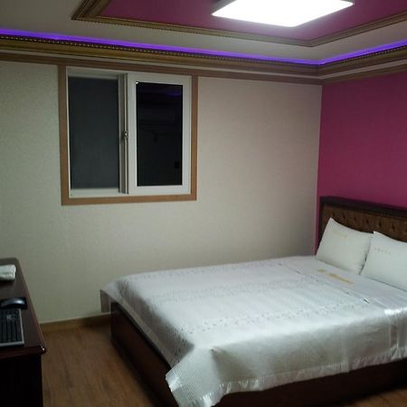 Guangju Hotel Banana Gwangju Metropolitan City Εξωτερικό φωτογραφία