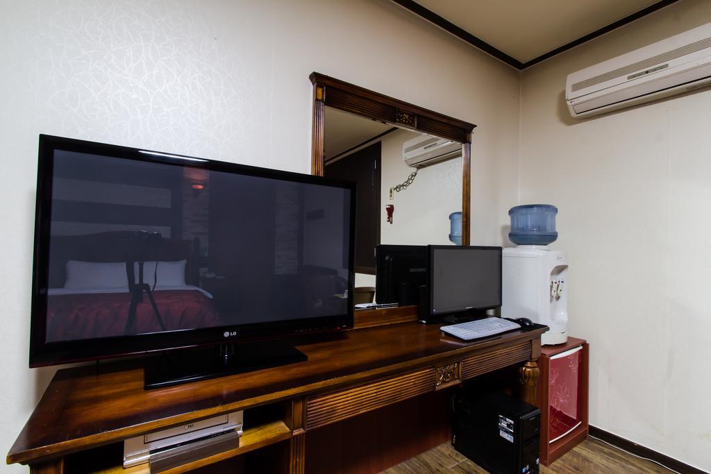 Guangju Hotel Banana Gwangju Metropolitan City Εξωτερικό φωτογραφία