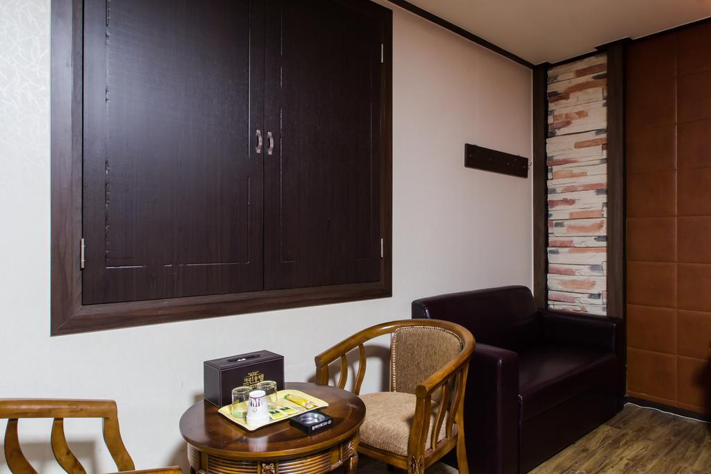 Guangju Hotel Banana Gwangju Metropolitan City Εξωτερικό φωτογραφία