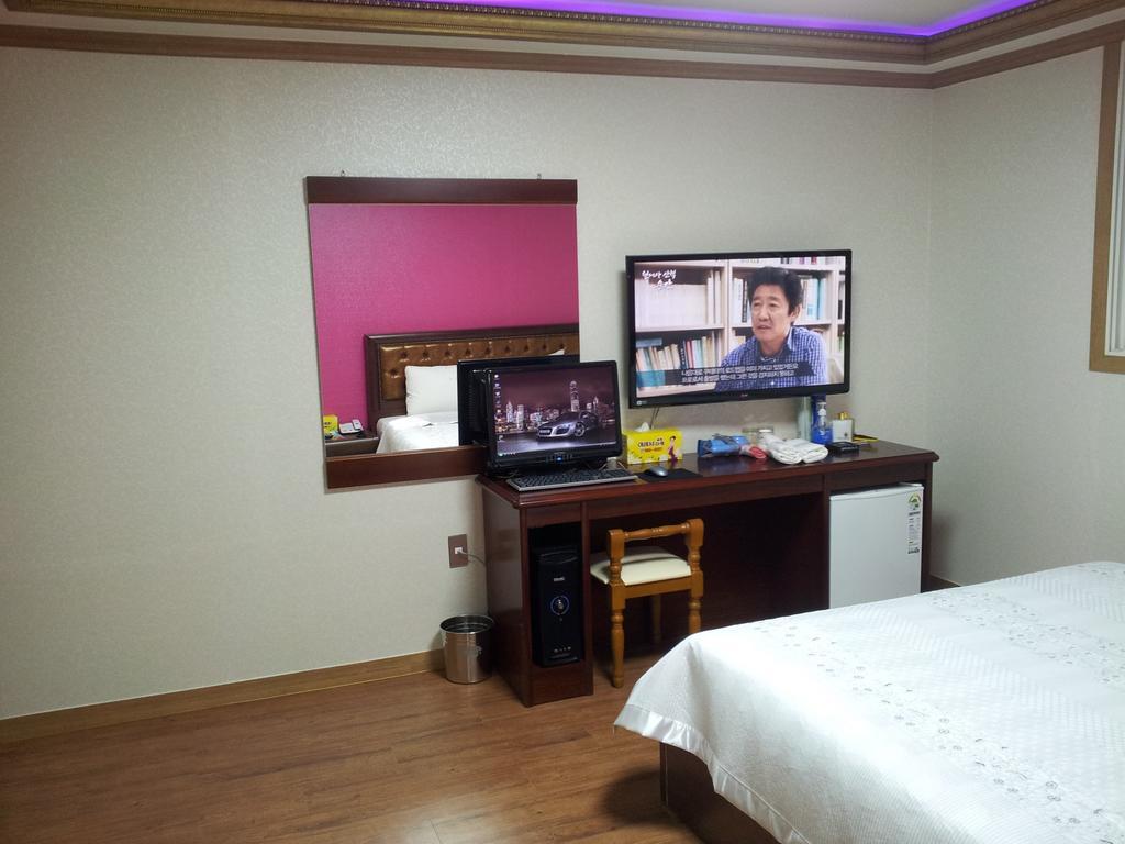 Guangju Hotel Banana Gwangju Metropolitan City Εξωτερικό φωτογραφία