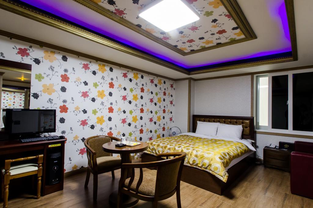 Guangju Hotel Banana Gwangju Metropolitan City Εξωτερικό φωτογραφία
