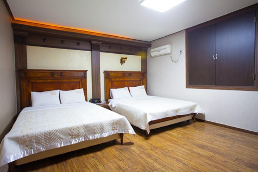Guangju Hotel Banana Gwangju Metropolitan City Εξωτερικό φωτογραφία