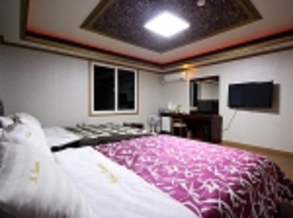 Guangju Hotel Banana Gwangju Metropolitan City Εξωτερικό φωτογραφία