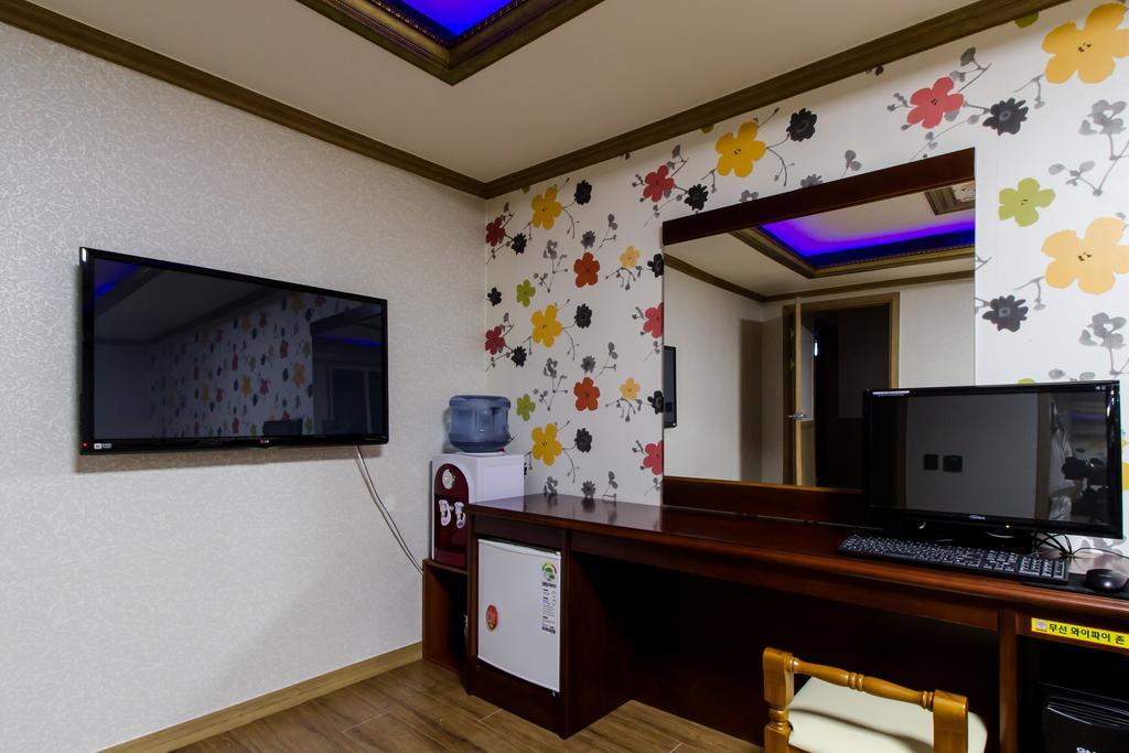 Guangju Hotel Banana Gwangju Metropolitan City Εξωτερικό φωτογραφία