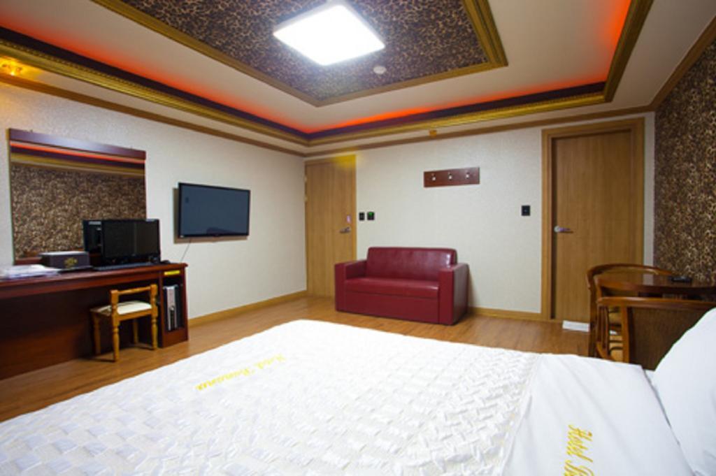 Guangju Hotel Banana Gwangju Metropolitan City Εξωτερικό φωτογραφία